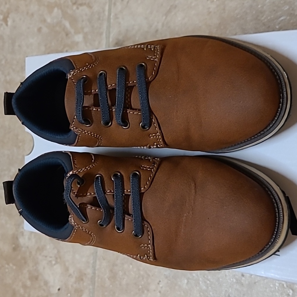 Kids' shoes size 1M Sonoma